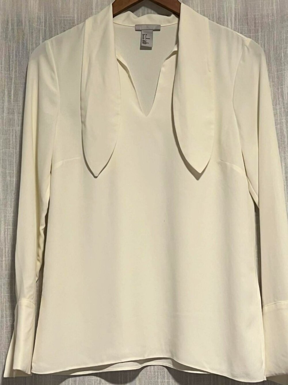 H&M Long Sleeve Blouse V-Neck With Tie Detail Cream/Off White Colored Size 2